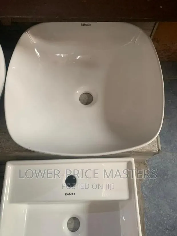 Cubicle Multipurpose Vanity Basin · Photo 1