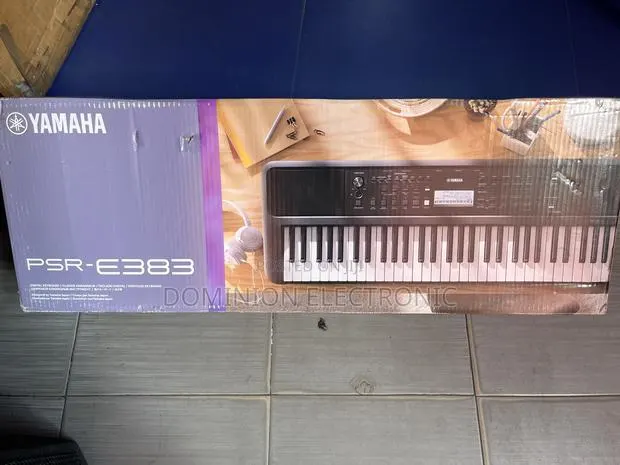 PSR E 383 Keyboard · Photo 1