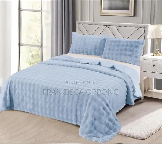 Luxury Soft Faux Fur Throw Blanket 3 Pieces · Photo 1