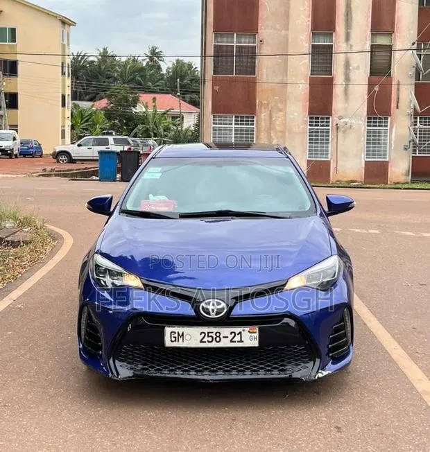 Toyota Corolla S 4dr Sedan (1.8L 4cyl CVT) 2016 Blue · Photo 1