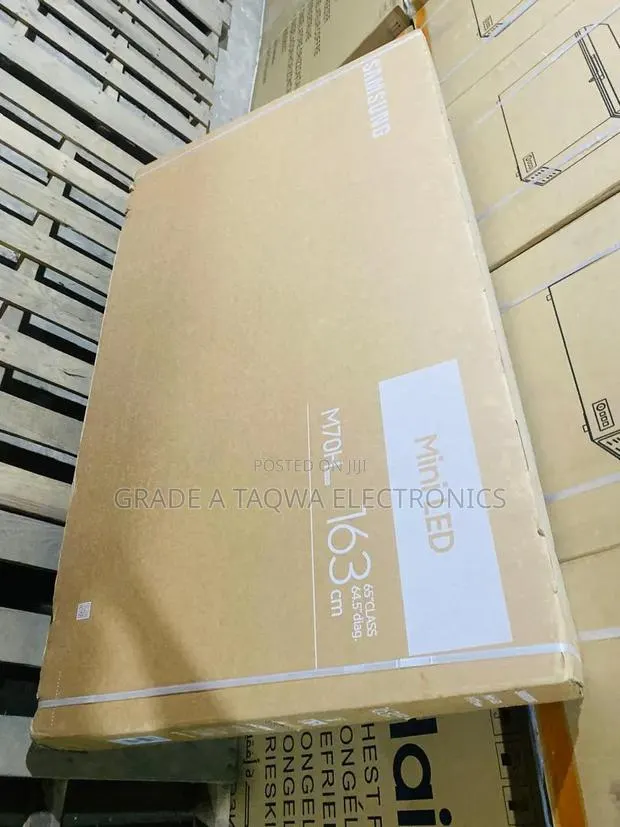 Affordable Samsung 65inch QLED Mini Led TV · Photo 1