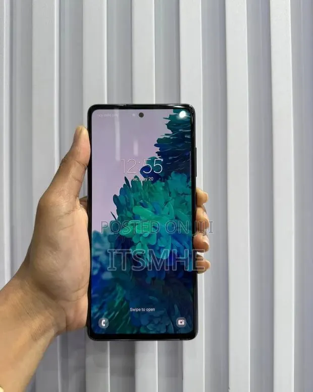 New Samsung Galaxy S20 FE 5G SD865 128 GB Blue