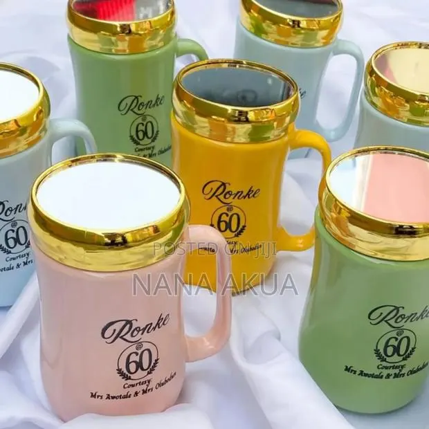 Ceramic Mugs With Mirror Lid Customised as Souvenir · Photo 1