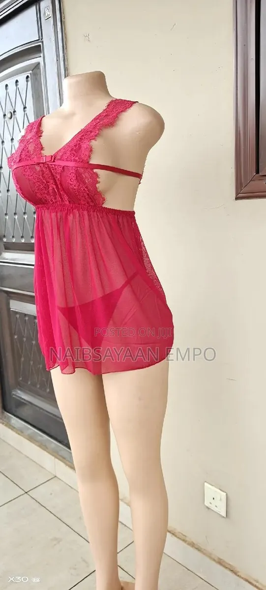 Hot Splicing Sling Nightgown · Photo 1