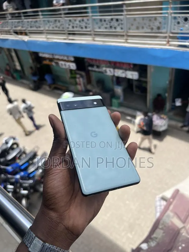 Google Pixel 6a 128 GB Green · Photo 1