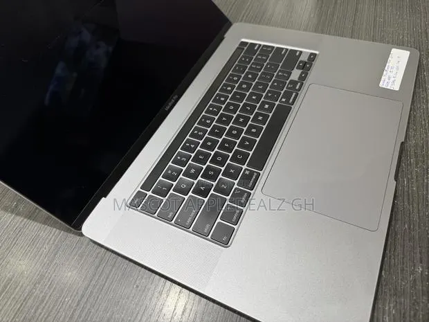 Laptop Apple MacBook Pro 2019 16GB Intel Core i9 SSD 1T · Photo 1