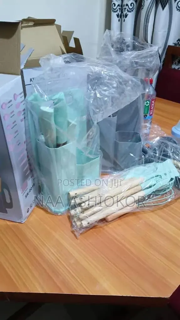 19 Peices Silicon Set · Photo 1