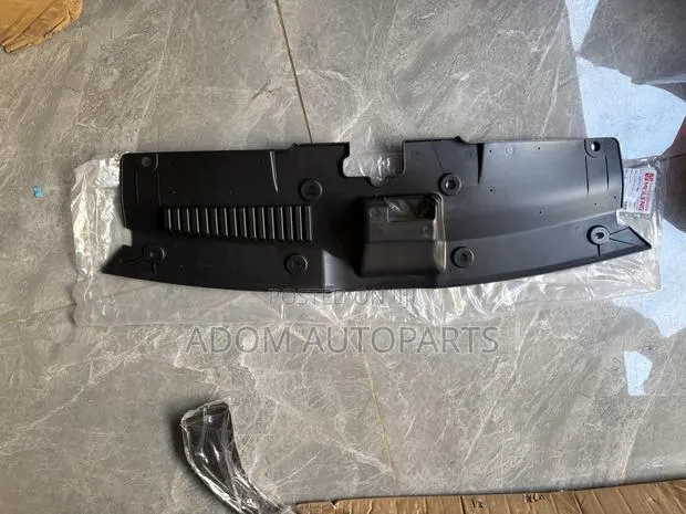 CRV Radiator Panel Cover 2017 2018 2019 2020 2021 · Photo 1
