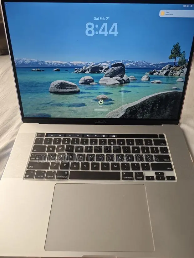 Laptop Apple MacBook 2019 16GB Intel Core i7 SSD 512GB · Photo 1