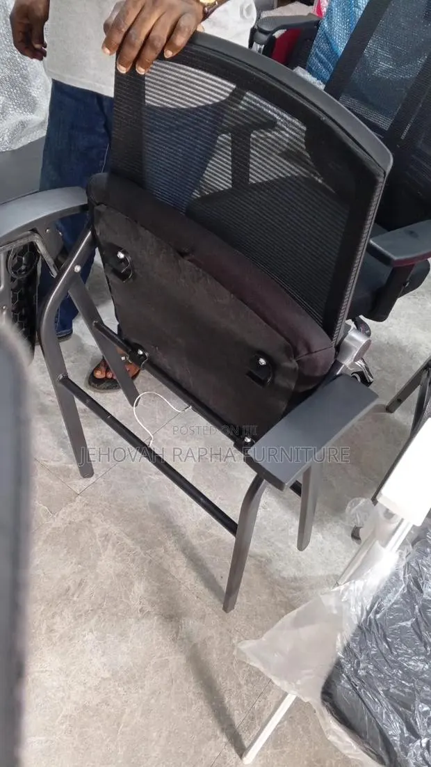 Foldable Visitors Chair · Photo 1