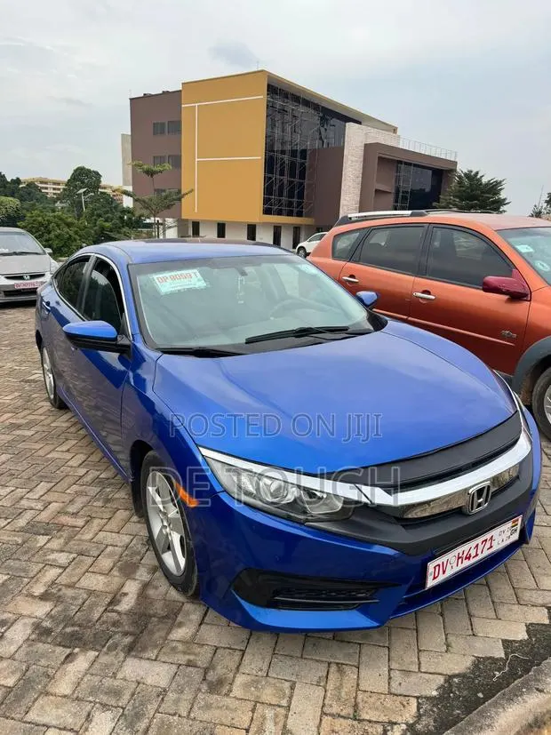 Honda Civic LX 4dr Sedan (2.0L 4cyl) 2017 Blue · Photo 1