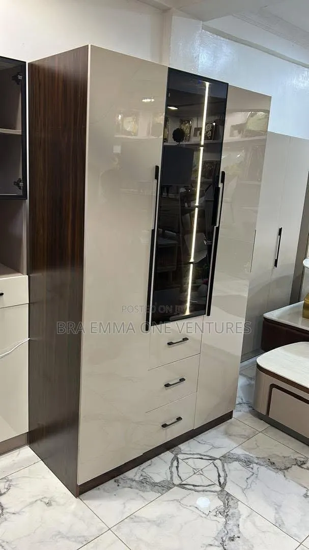 3in1 Imported Wardrobe · Photo 1
