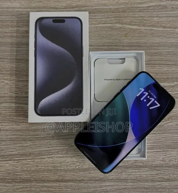 Apple iPhone 15 Pro Max 256 GB Blue · Photo 1