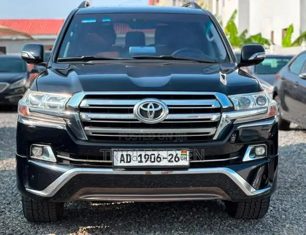 Toyota Land Cruiser 2017 Black · Photo 1
