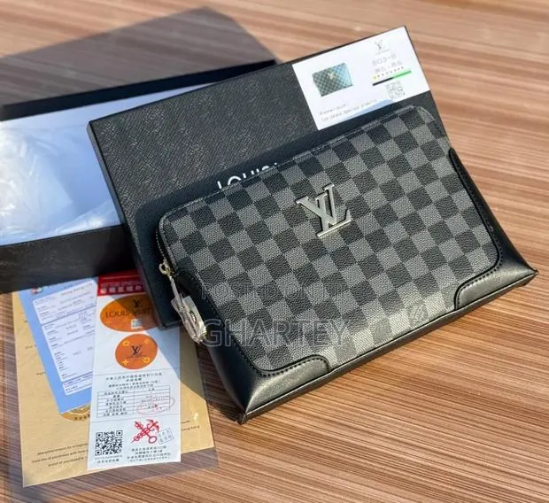 Louis Vuitton Monogram Canvas Men’S Clutch Bag - Black · Photo 1