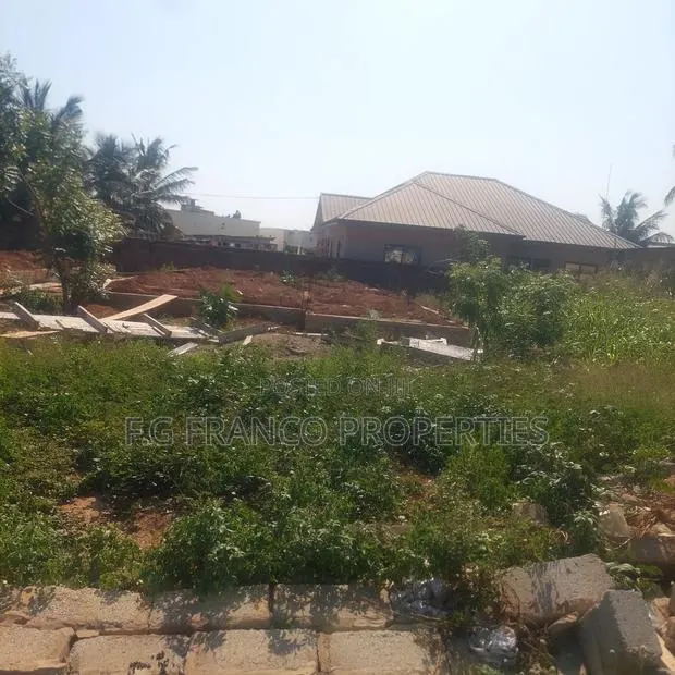 3 Plots Of Land For Sale At Airport · Photo 1