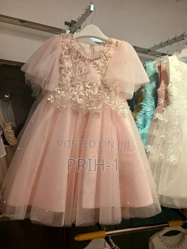 Girls Dress · Photo 1