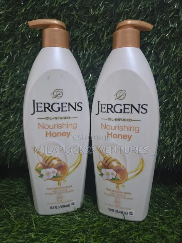 Jergens Nourishing Honey 24 Hour Moisturizer. 496ml. · Photo 1