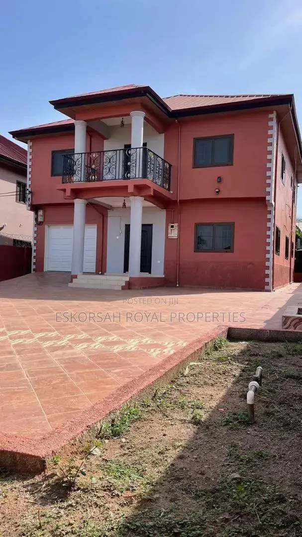 5bdrm House in Pokuase Festus for rent · Photo 1