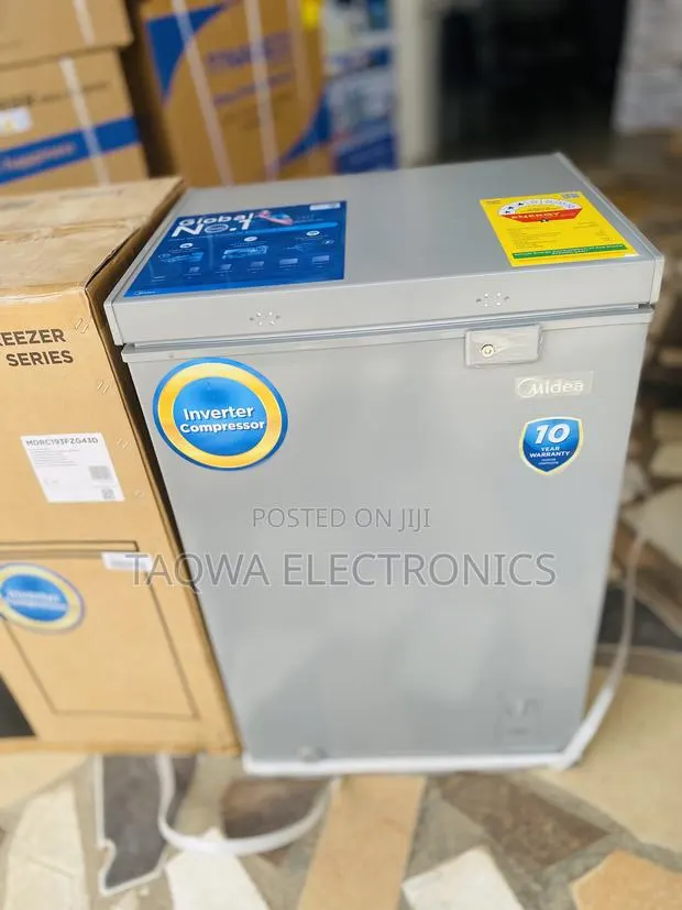Midea 99 L Chest Freezer · Photo 1
