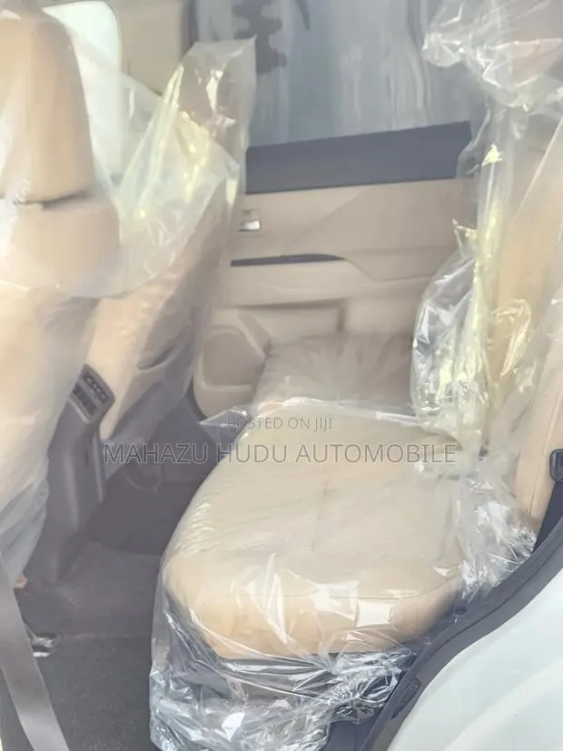 Mitsubishi Outlander ES S-AWC 2020 White