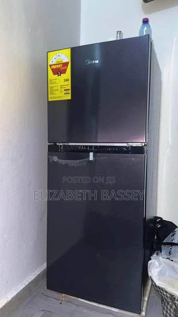 Midea Refrigerator Available for Sale at Discounted Price · Photo 1
