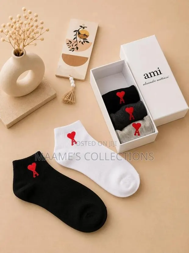 New Branded Socks (5pcs Set in Box) · Photo 1