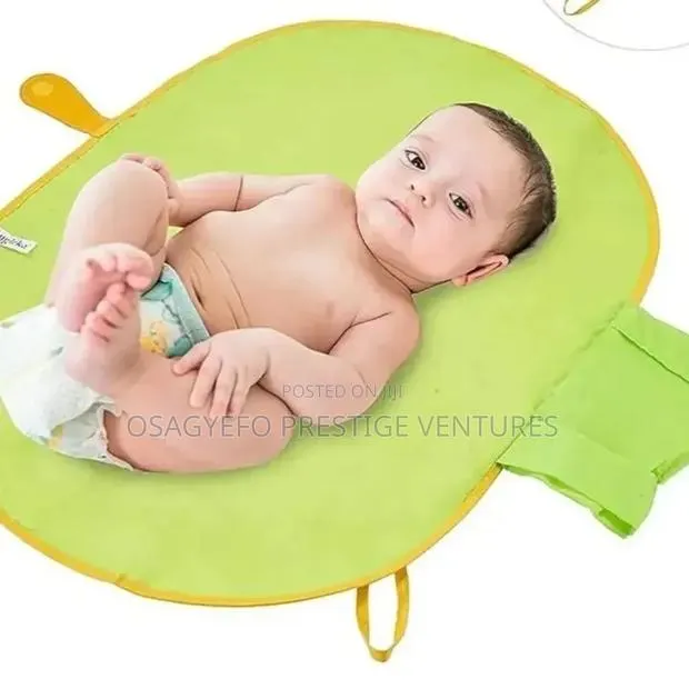 Portable Baby Changing Mat · Photo 2