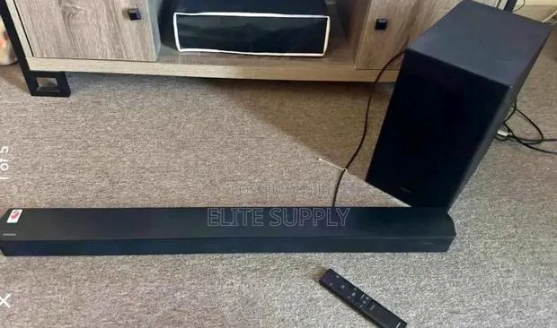 LG Soundbar With Remote · Photo 1