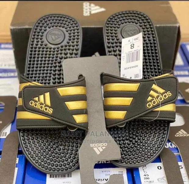 Adidas Massaging Slippers · Photo 1