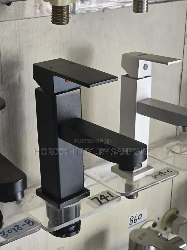 Black Square Basin Tap Hot and Cold Faucet Mixer · Photo 1