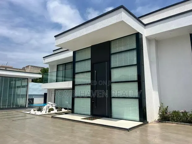 5bdrm House in Airport Hills for sale · Photo 1