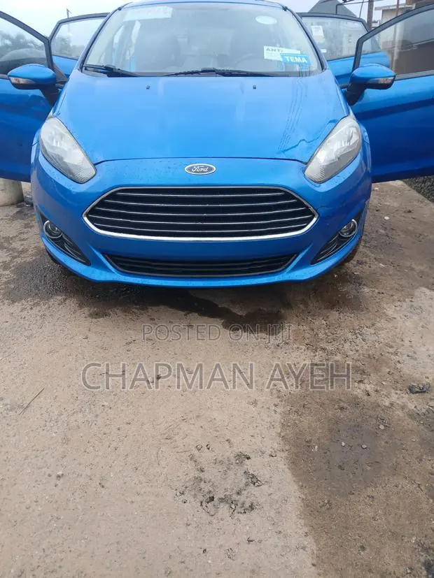 Ford Fiesta 2018 Blue · Photo 1
