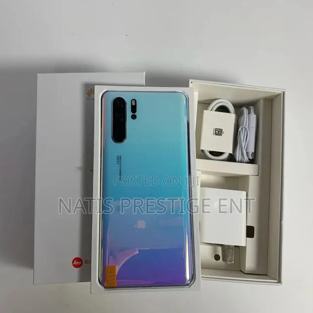 New Huawei P30 Pro 128 GB Blue · Photo 1