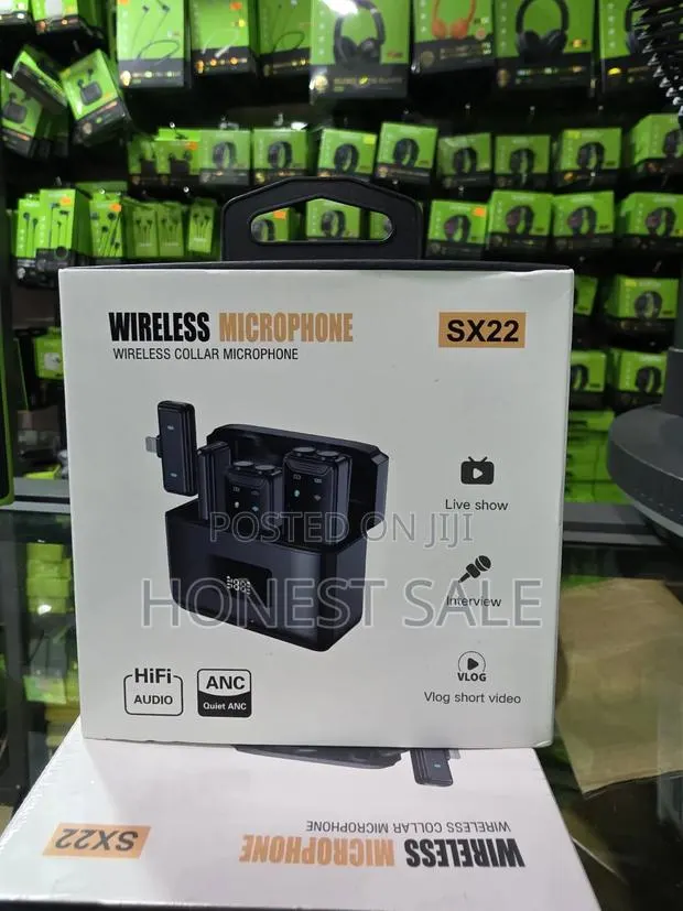 SX22 Wireless Double Lapel Microphone for iPhone and Android Phone · Photo 1