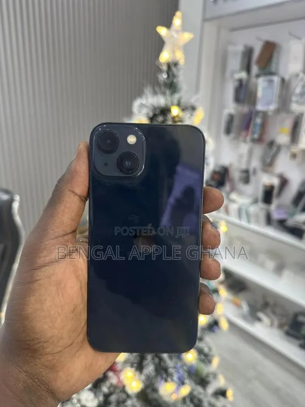 Apple iPhone 13 128 GB Black · Photo 1