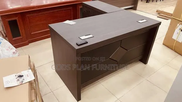 Office Desk (Pz-8014) · Photo 1