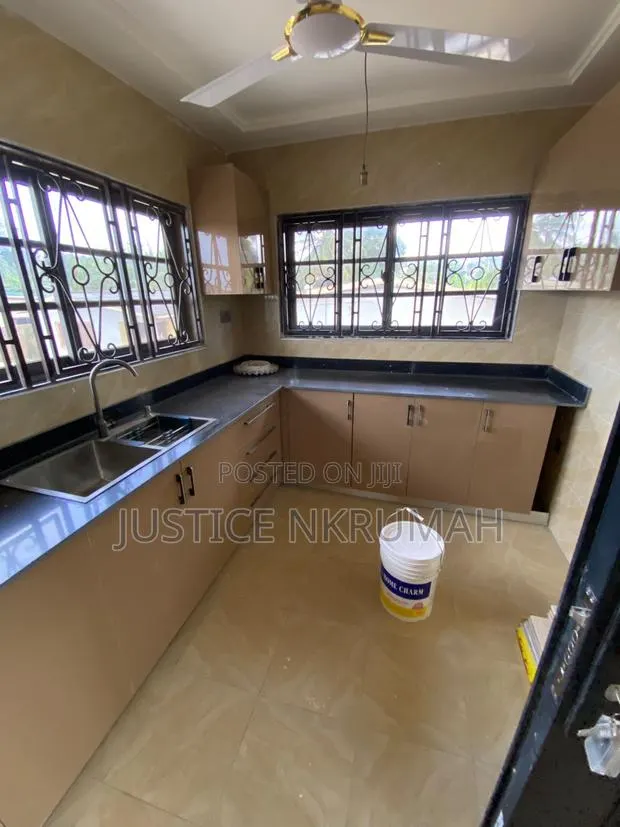 3bdrm Apartment in Mr Justice Estate, Awoshie for rent · Photo 1