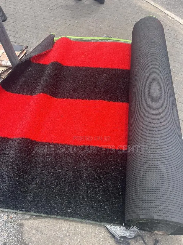 Two Colors Red and Black Astroturf · Photo 1