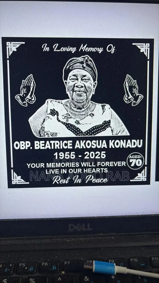 Engraved Memorial Plaque / Tombstone Marker / Cemetery Works · Photo 1