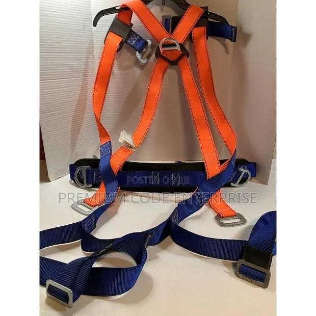 Full Body Safety Harness · Photo 1