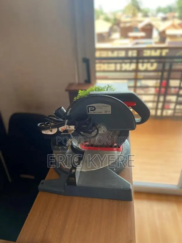 190mm Compound Mitre Saw Electric Cutting Machine · Photo 1