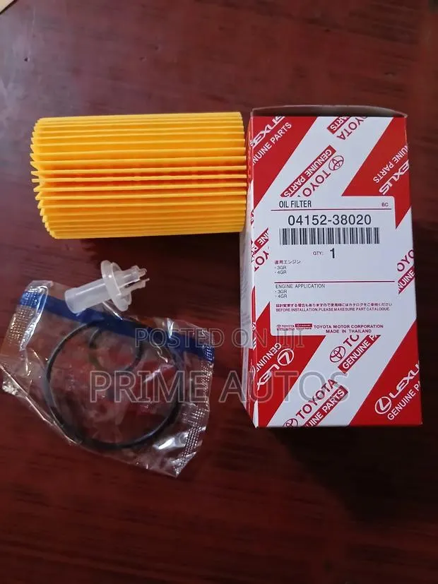 Genuine Toyota Oil Filter ( 04152-38020 ) · Photo 1