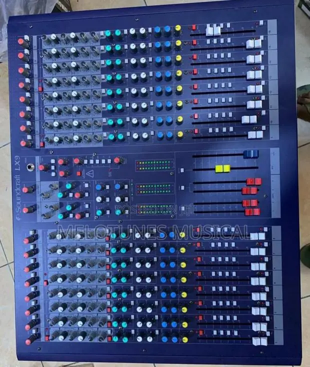 Soundcraft Lx9 16channel Professional Audio Mixer · Photo 1
