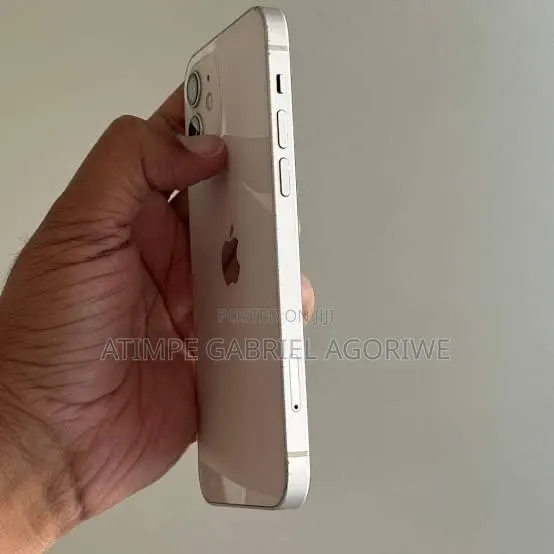 Apple iPhone 12 128 GB White · Photo 1