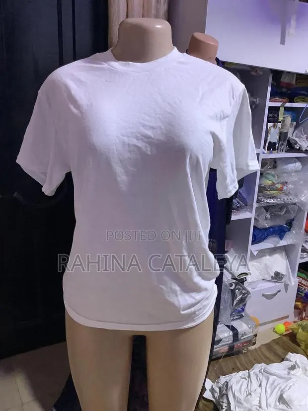 Plain T.Shirts 5 · Photo 1