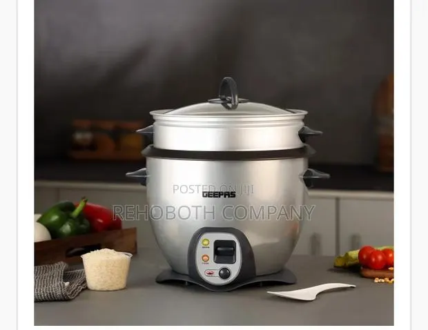 Geepas 1.8 L Multifunction Rice Cooker 700 W · Photo 1