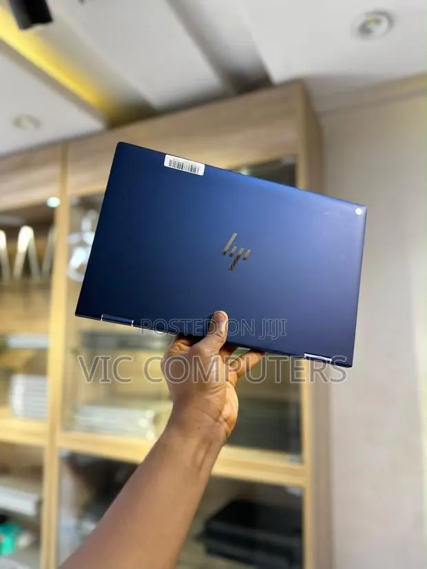 Laptop HP Dragonfly G2 8GB Intel Core i5 SSD 256GB · Photo 1