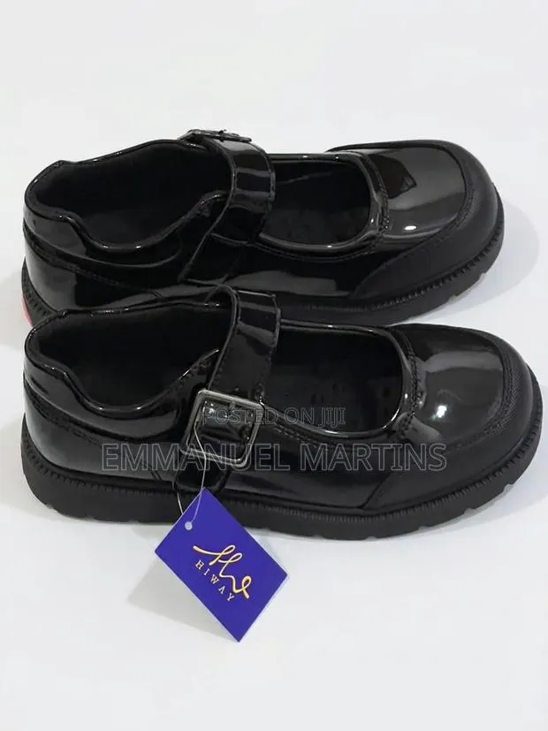 Chic Durable Black Back to School Shoe for Girls · Photo 4