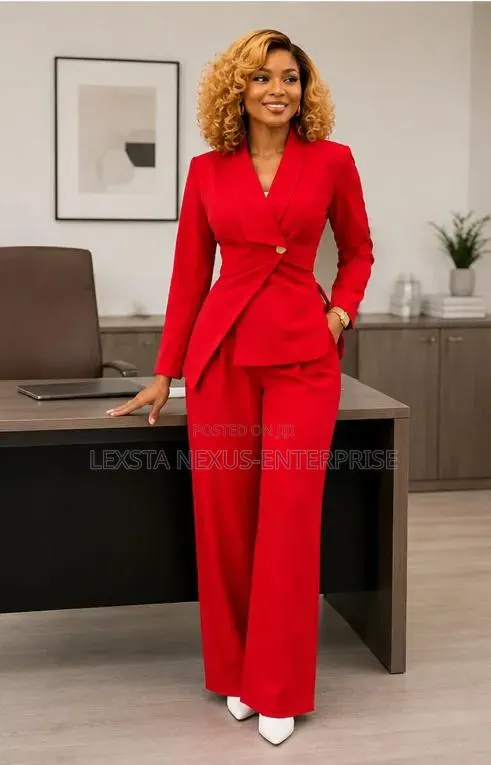 Red Women's Suit · Photo 1